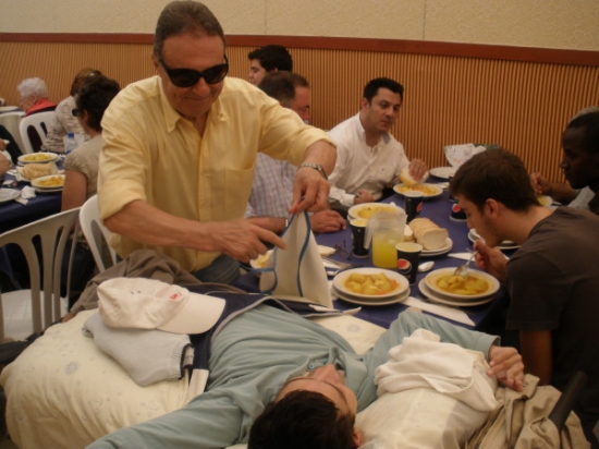 UNO DE NUESTROS INVITADOS DE REGINA MUNDI